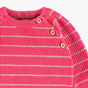 Détails du chandail rose en tricot, naissance