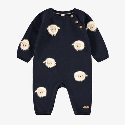 Une pièce bleu marine en tricot, naissance