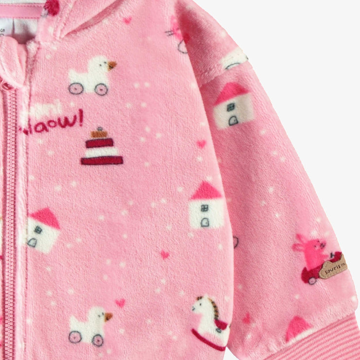 Zoom détails de la veste rose en velours, naissance