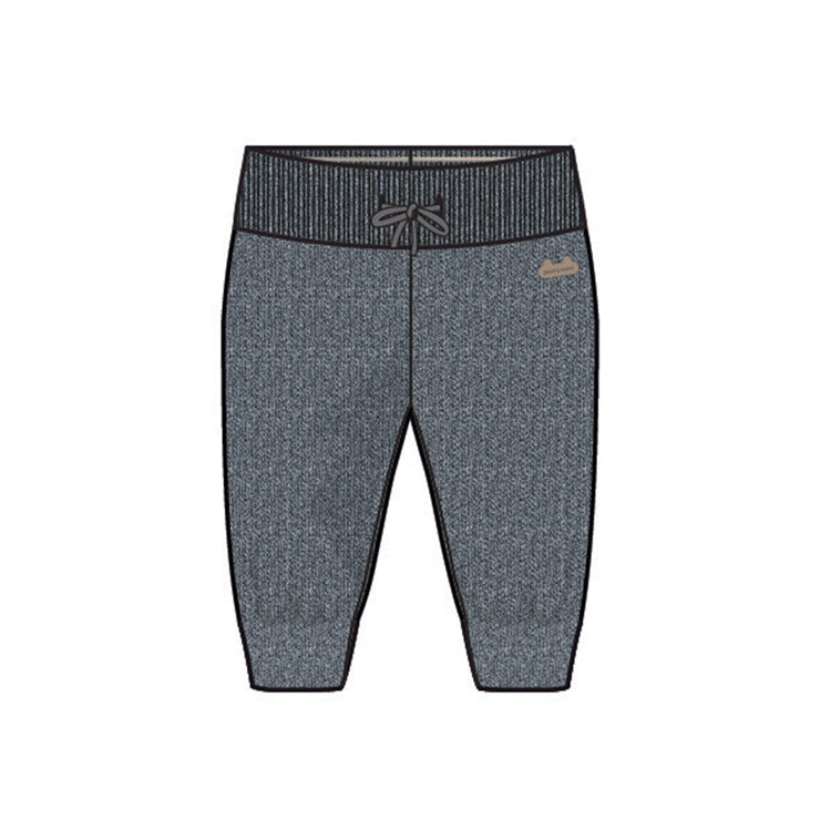 Pantalon gris en tricot, naissance